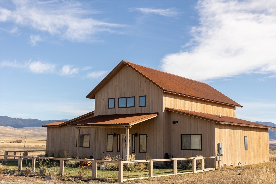 Shining Mountain West - Residential