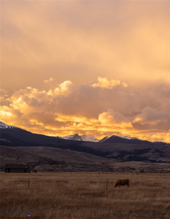 Shining Mountain West - Residential