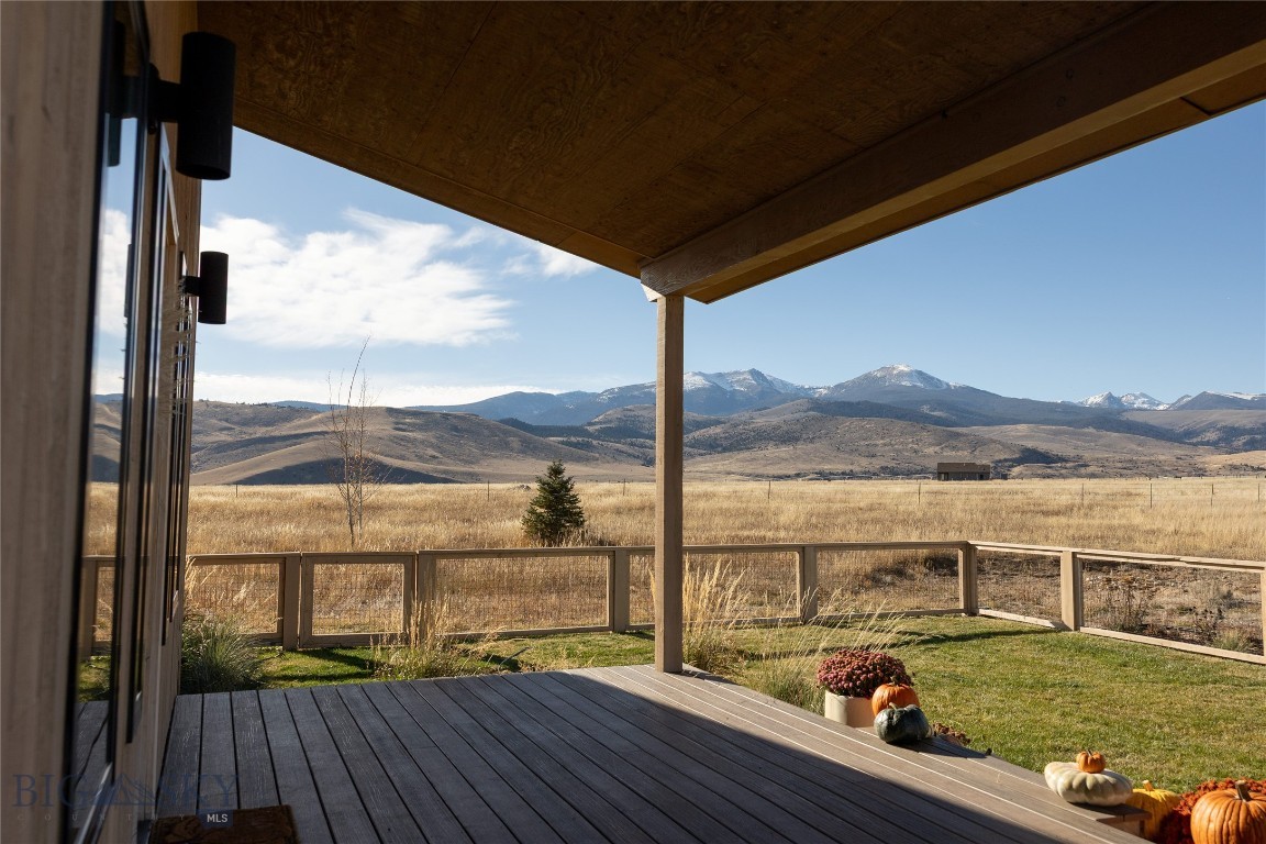 Shining Mountain West - Residential