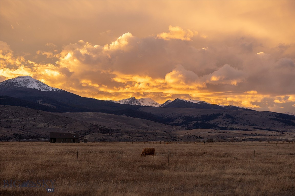 Shining Mountain West - Residential