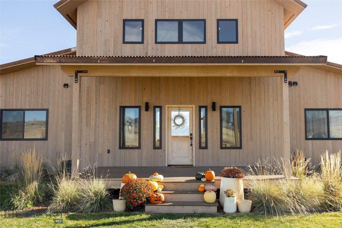 Shining Mountain West - Residential