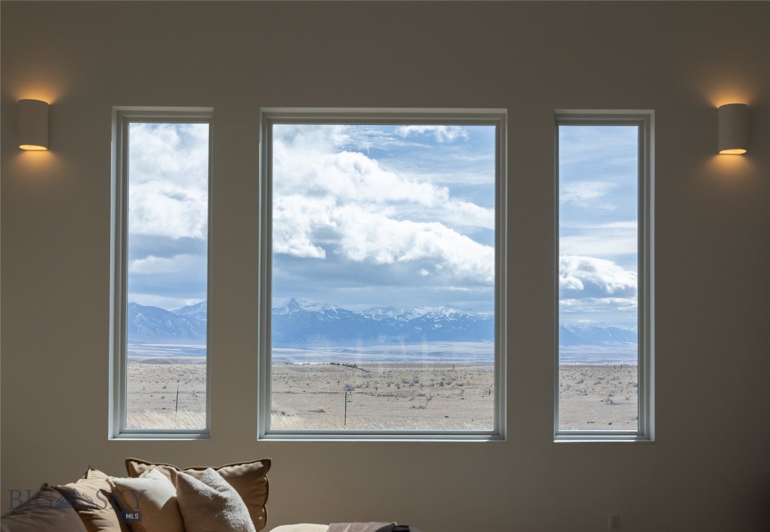 Shining Mountain West - Residential