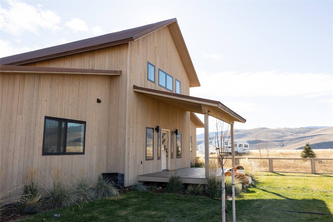 Shining Mountain West - Residential