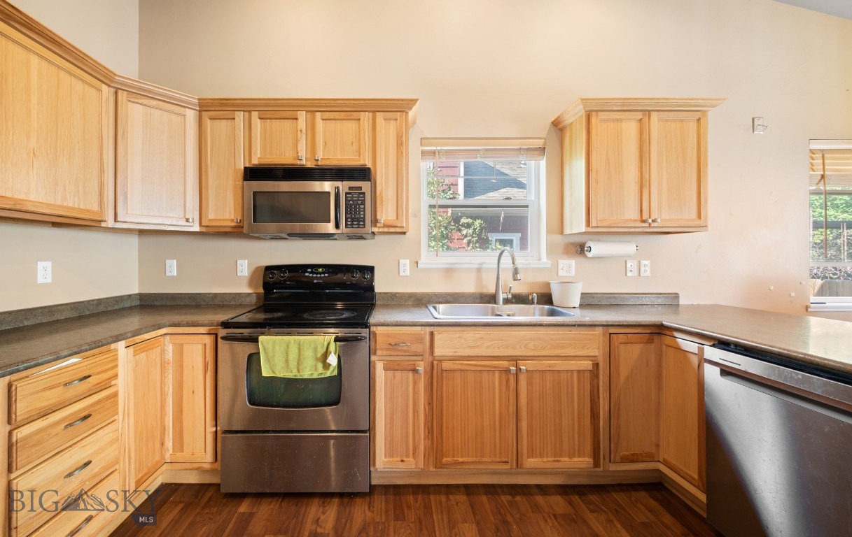 River Rock and Royal Village - Residential