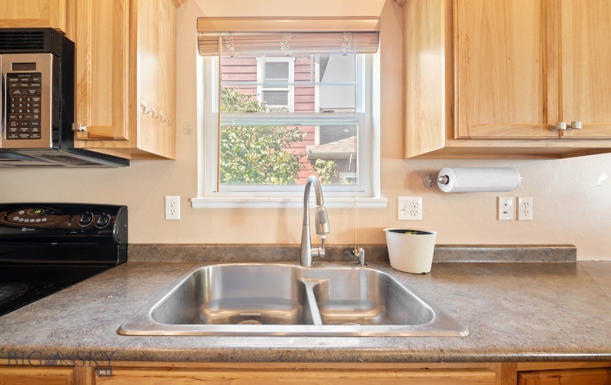 River Rock and Royal Village - Residential