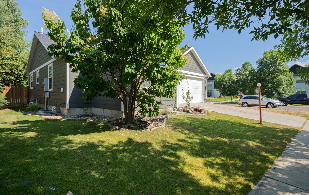 River Rock and Royal Village - Residential