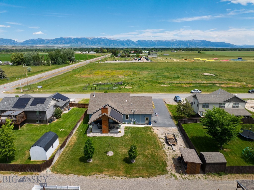 Manhattan, Montana 59741, United States, 3 Bedrooms Bedrooms, ,3 BathroomsBathrooms,Residential,Contingent,152203
