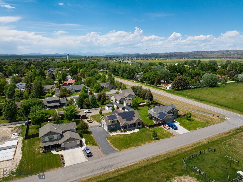 Manhattan, Montana 59741, United States, 3 Bedrooms Bedrooms, ,3 BathroomsBathrooms,Residential,Contingent,152203