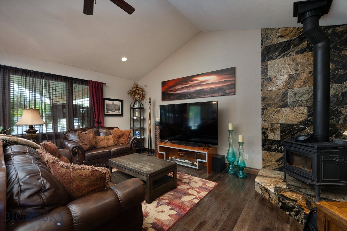 Manhattan, Montana 59741, United States, 3 Bedrooms Bedrooms, ,3 BathroomsBathrooms,Residential,Contingent,152203