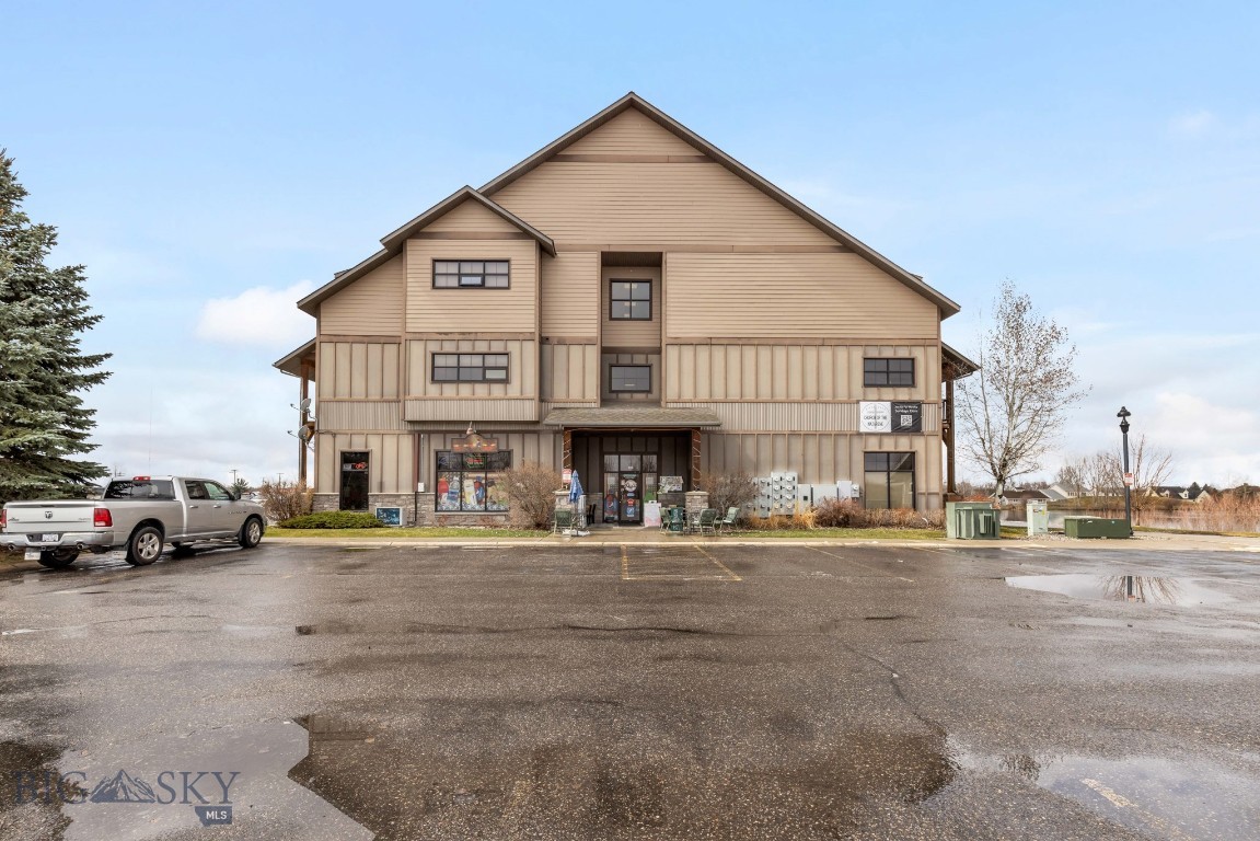 River Rock and Royal Village - Residential