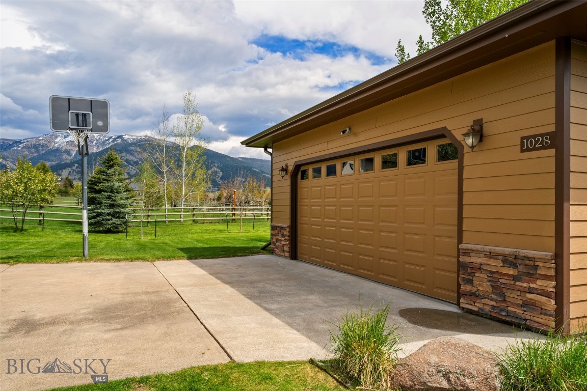 Summer Ridge - Residential