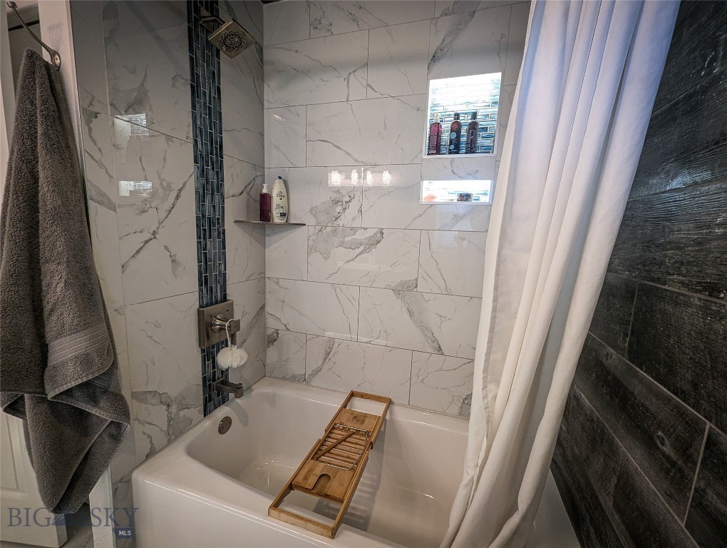 Gardiner View Estates - Residential