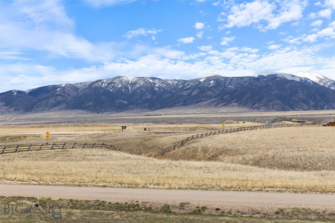 Pronghorn Meadows - Residential