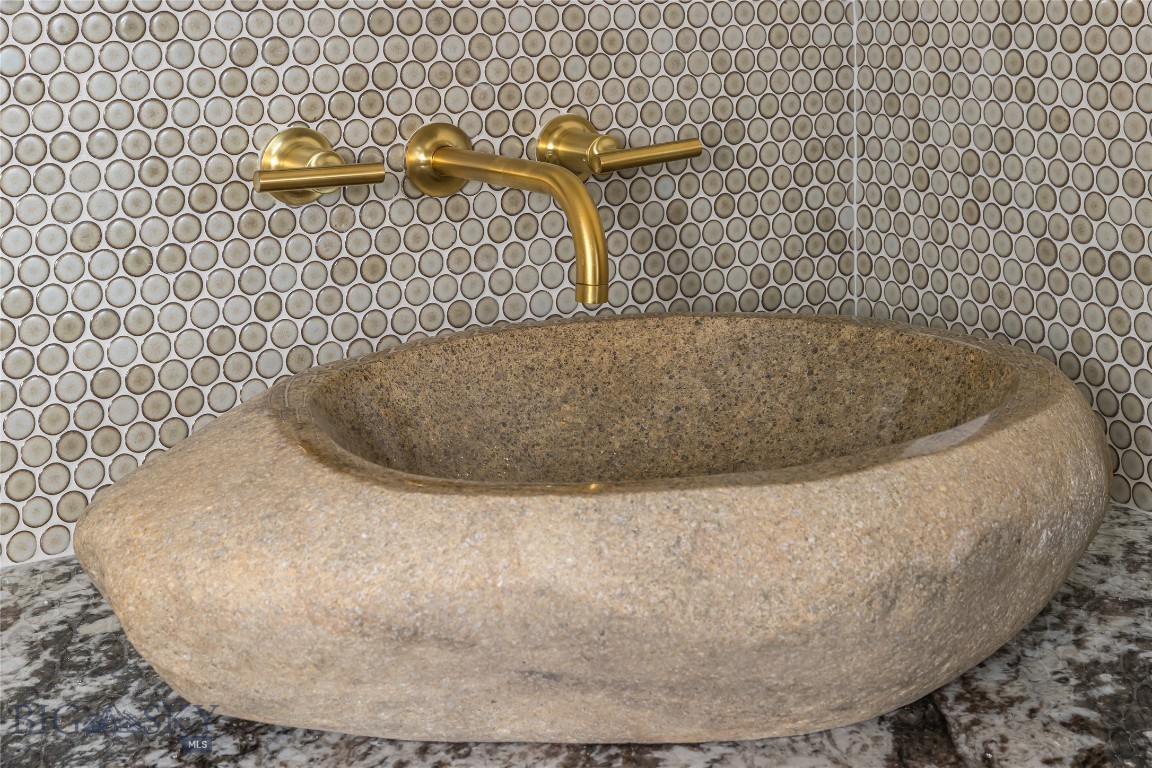 Black Eagle Lodge Condo - Residential