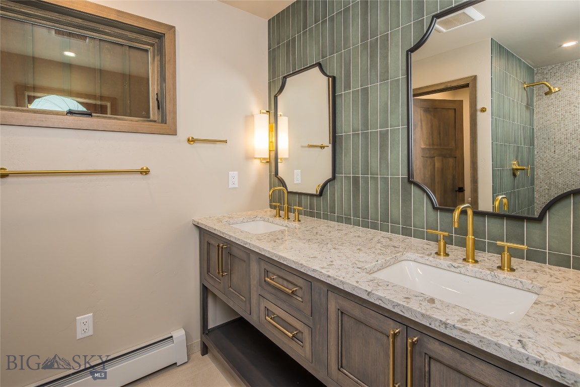 Black Eagle Lodge Condo - Residential