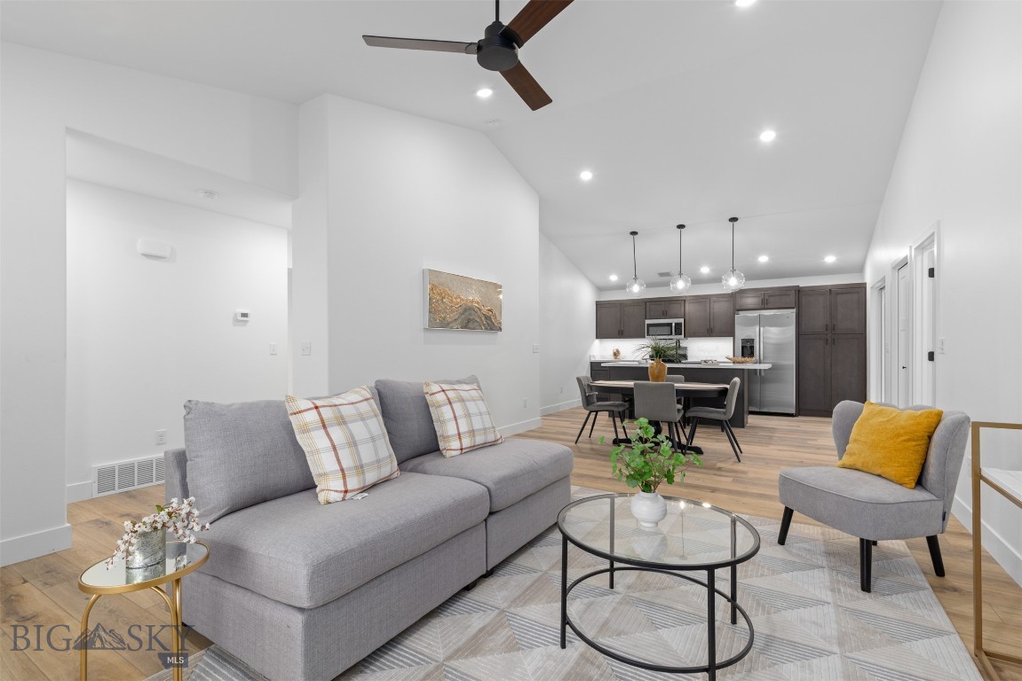 2231 Lindero Boulevard