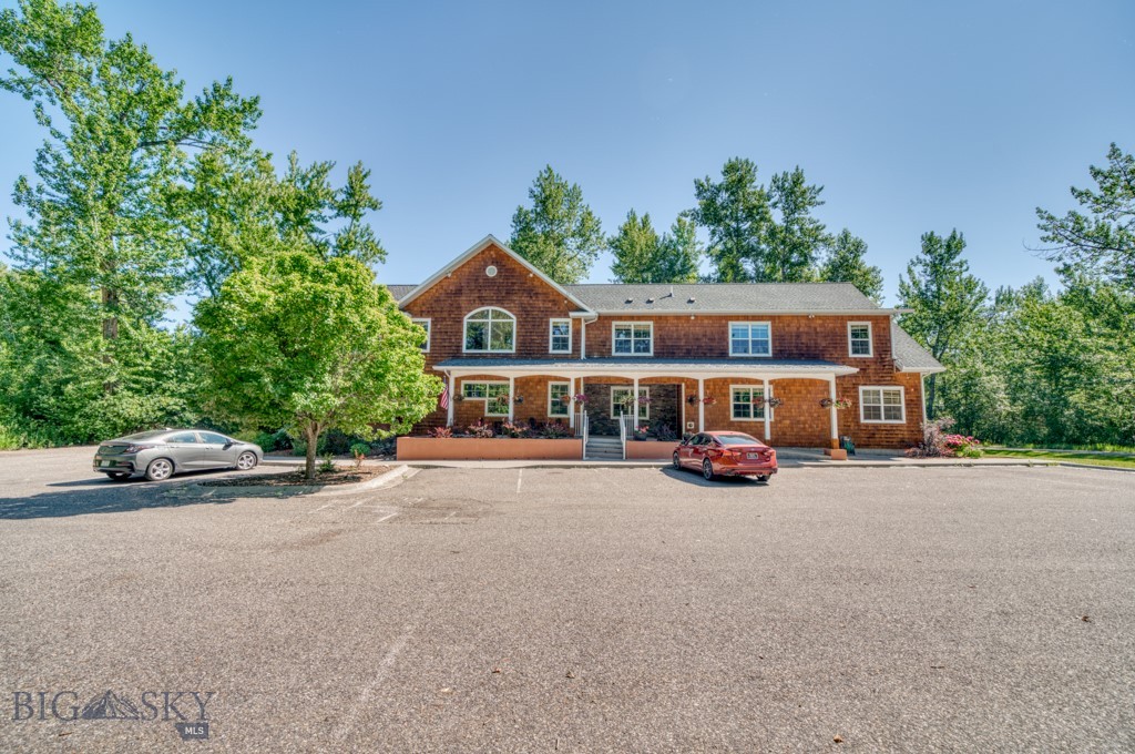 Galactic Park - Commercial Lease