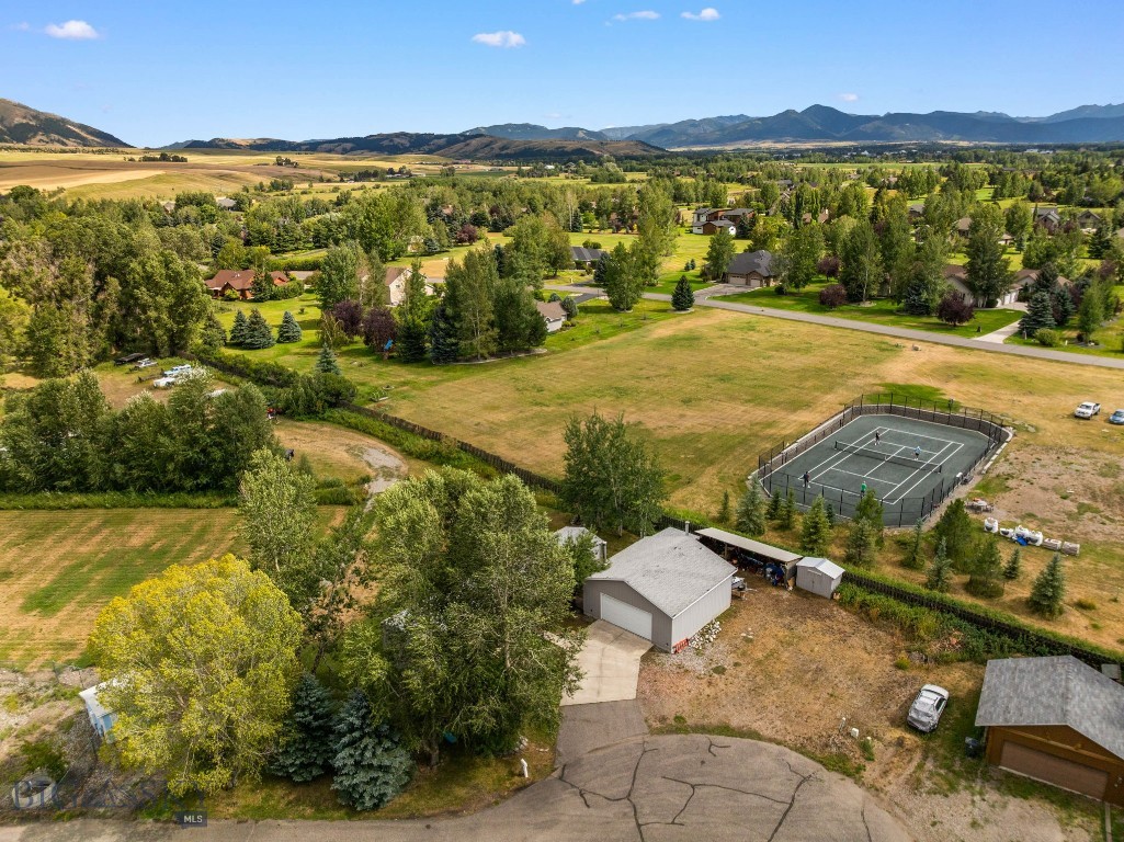 Spring Hill Park - Residential
