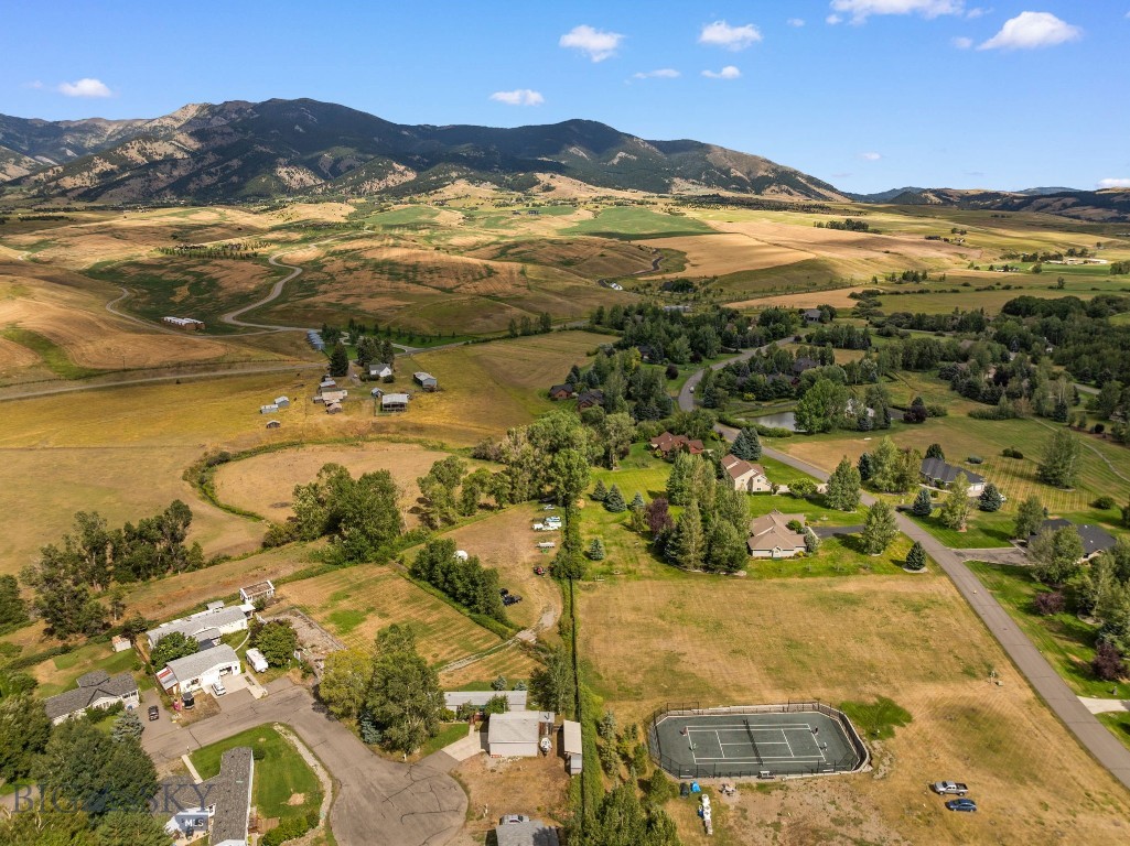 Spring Hill Park - Residential