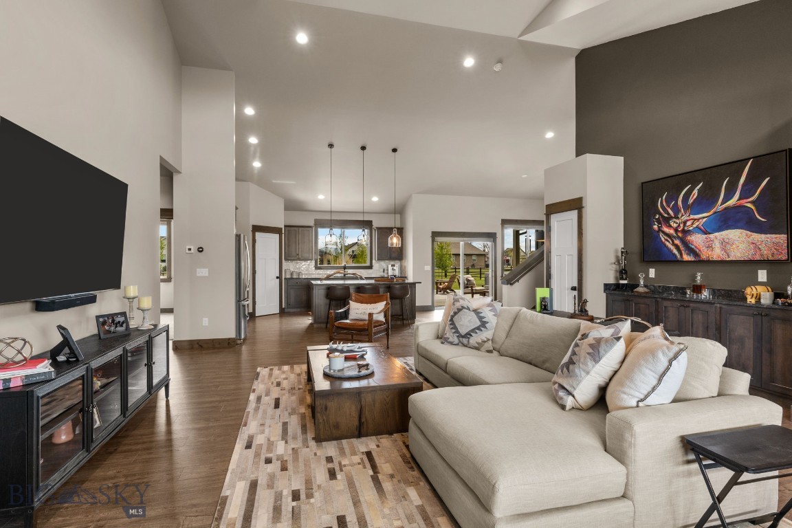 Pioneer Crossing - Residential