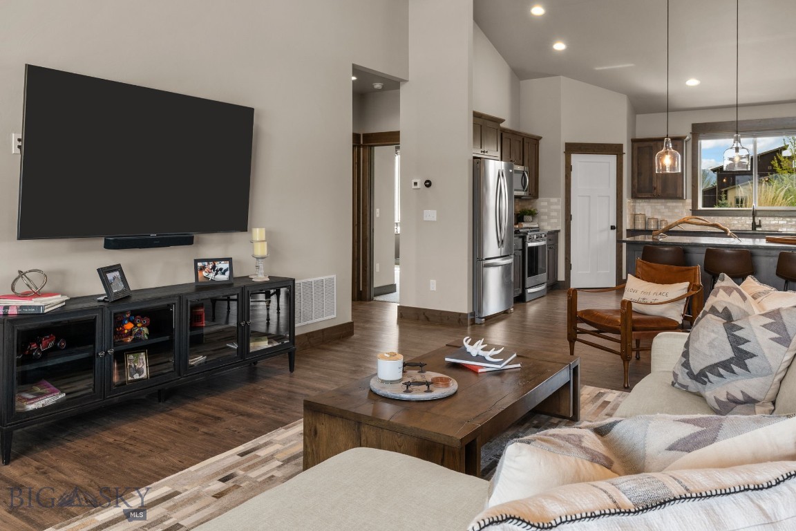 Pioneer Crossing - Residential