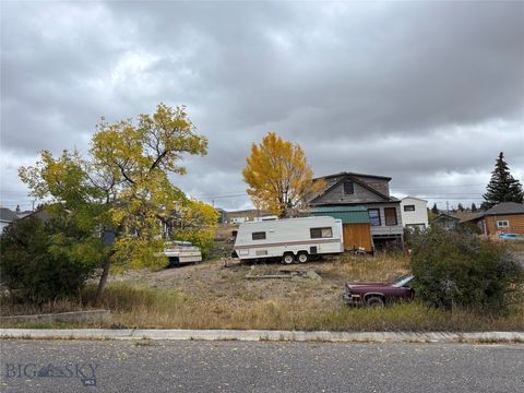 Photo of Lot 6B and Lot 8 W Pearl Street, Butte, MT 59701 (MLS # 406230)