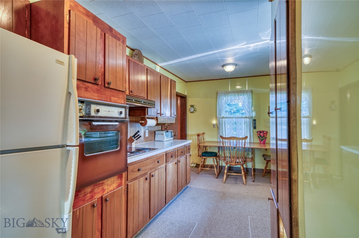 6360 W Dry Creek