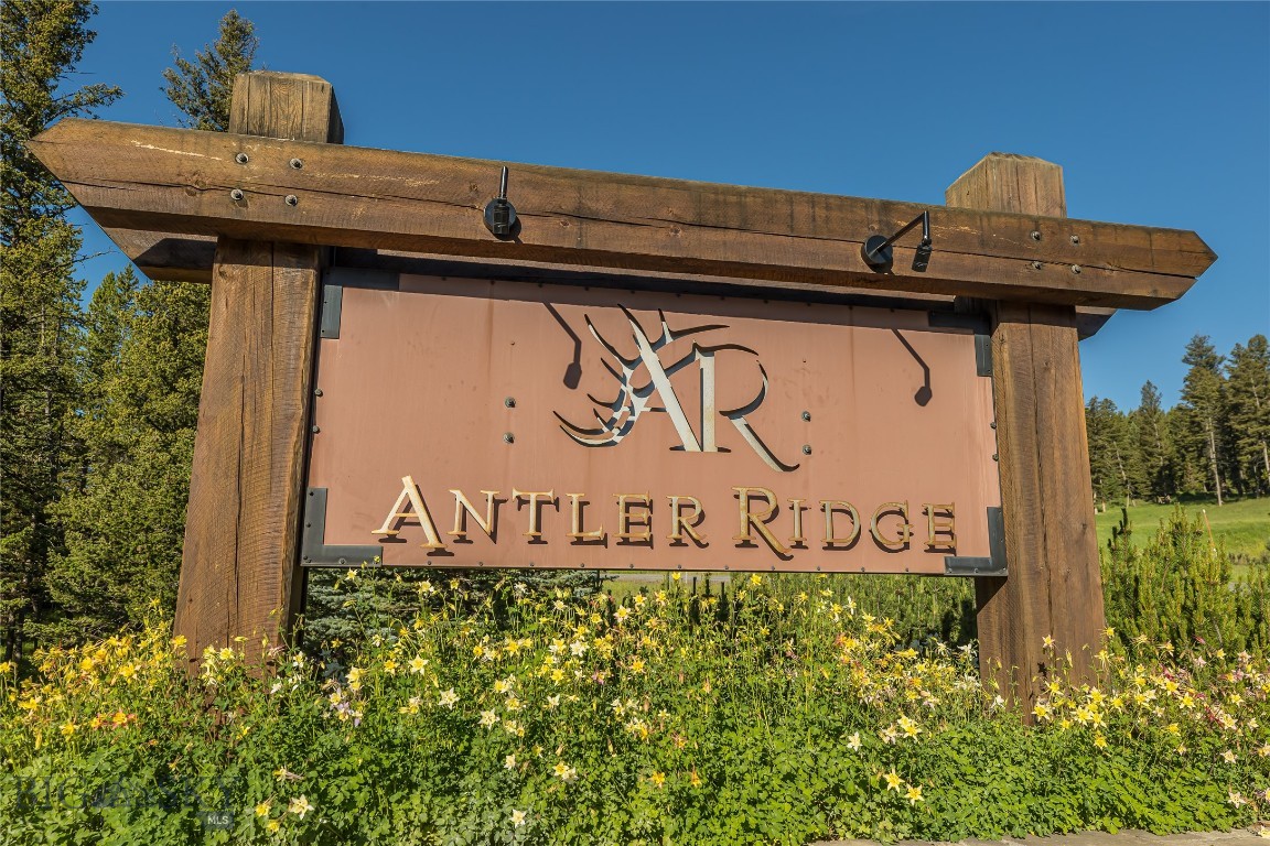 Antler Ridge - Land