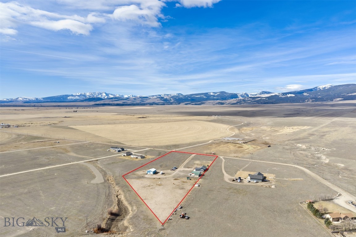 110 Mountain View Lane