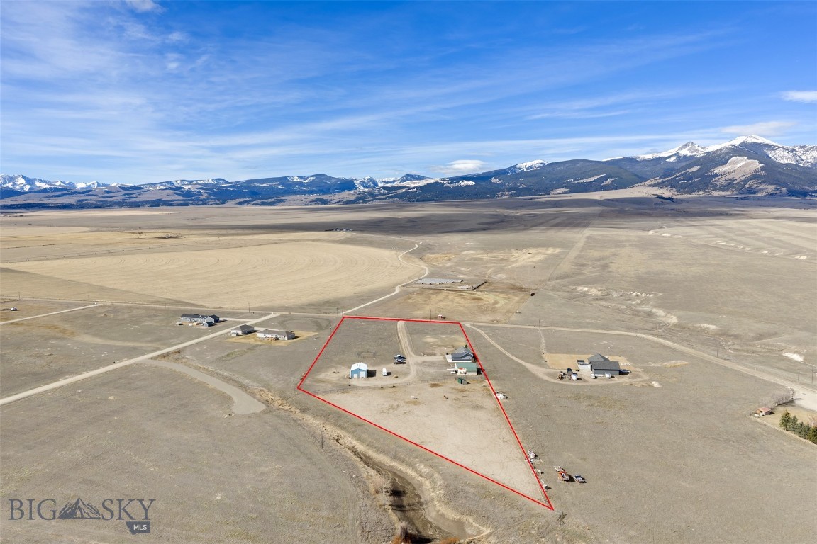 110 Mountain View Lane