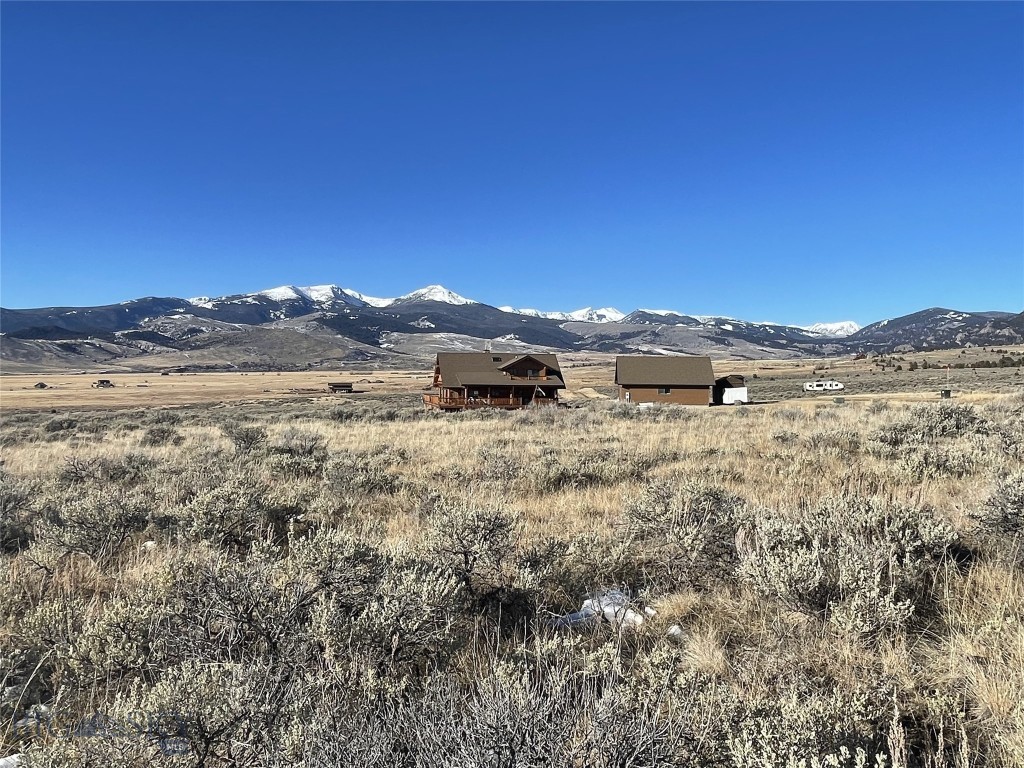 Shining Mountain West - Land