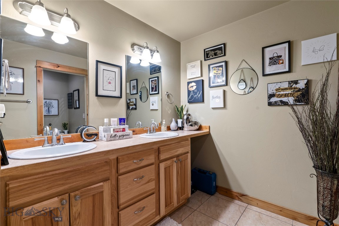 River Rock and Royal Village - Residential