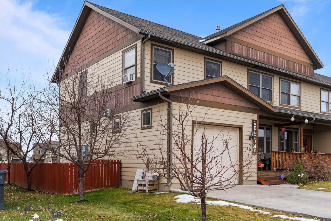 River Rock and Royal Village - Residential