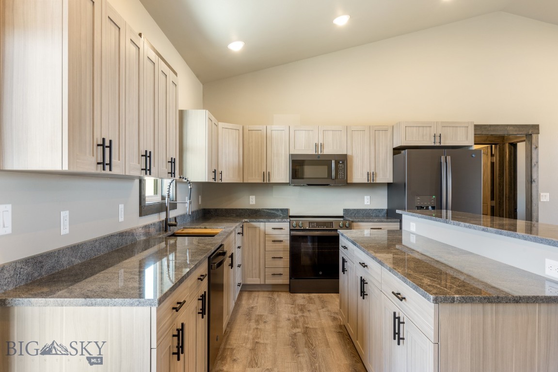 Shadow Ridge - Residential