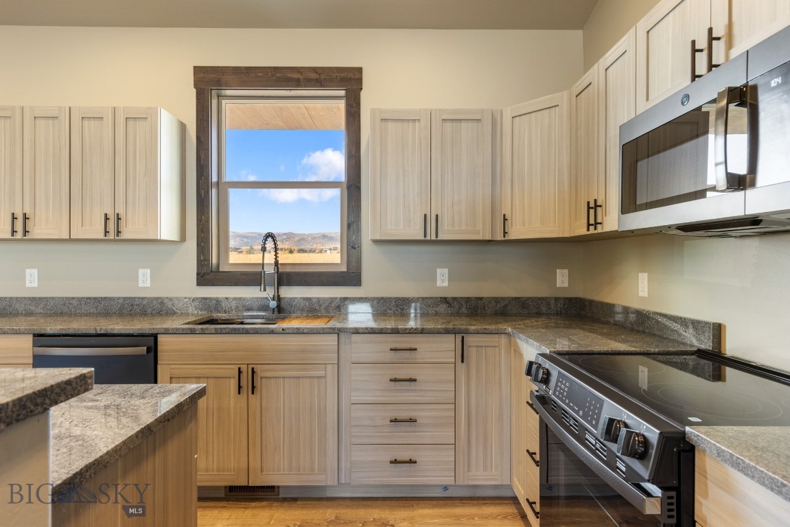 Shadow Ridge - Residential