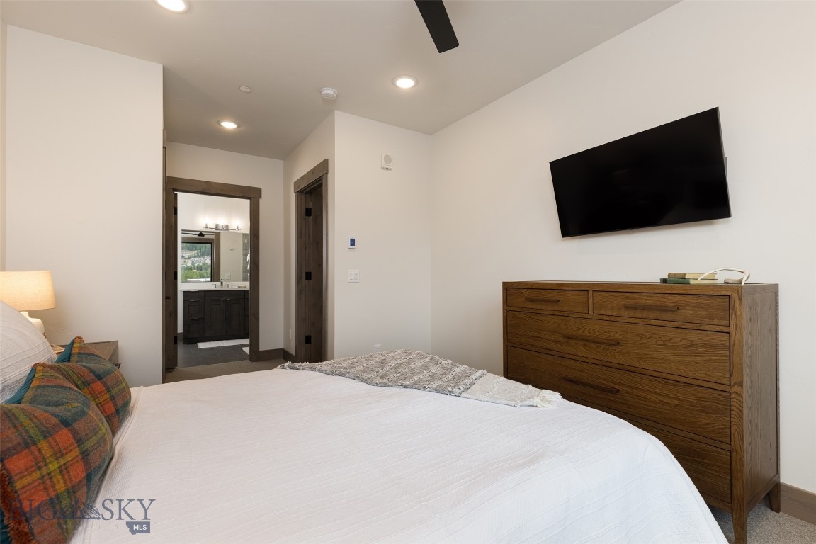 Mountain Lake Condos - Residential