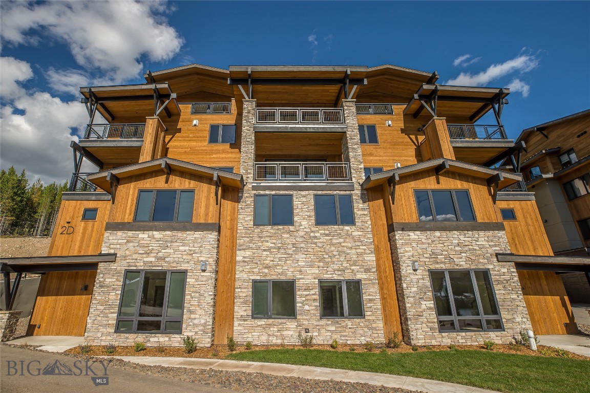 Mountain Lake Condos - Residential