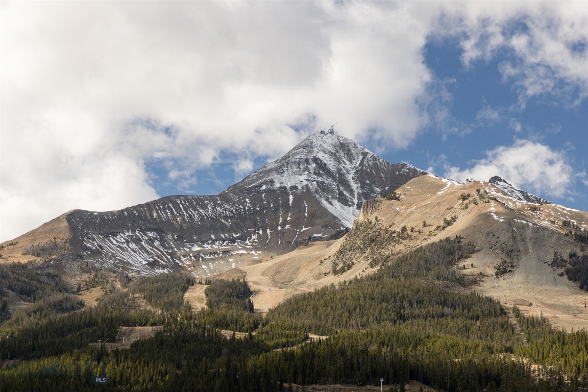 Mountain Lake Condos - Residential