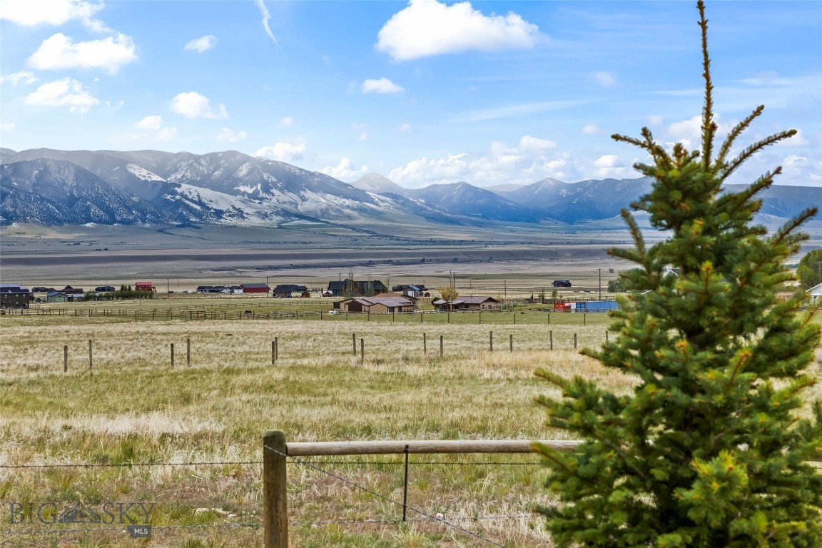 Virginia City Ranches - Residential