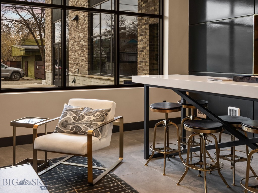 HBP Residential Condo - Residential