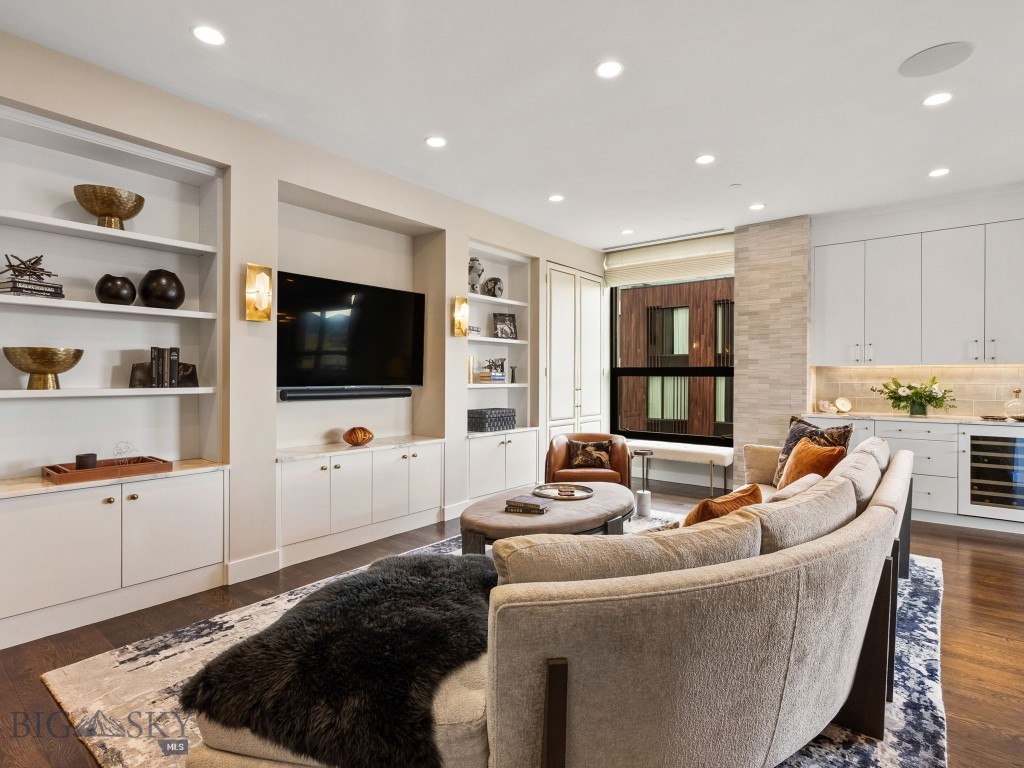 HBP Residential Condo - Residential