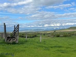 000 Elk Creek Road W