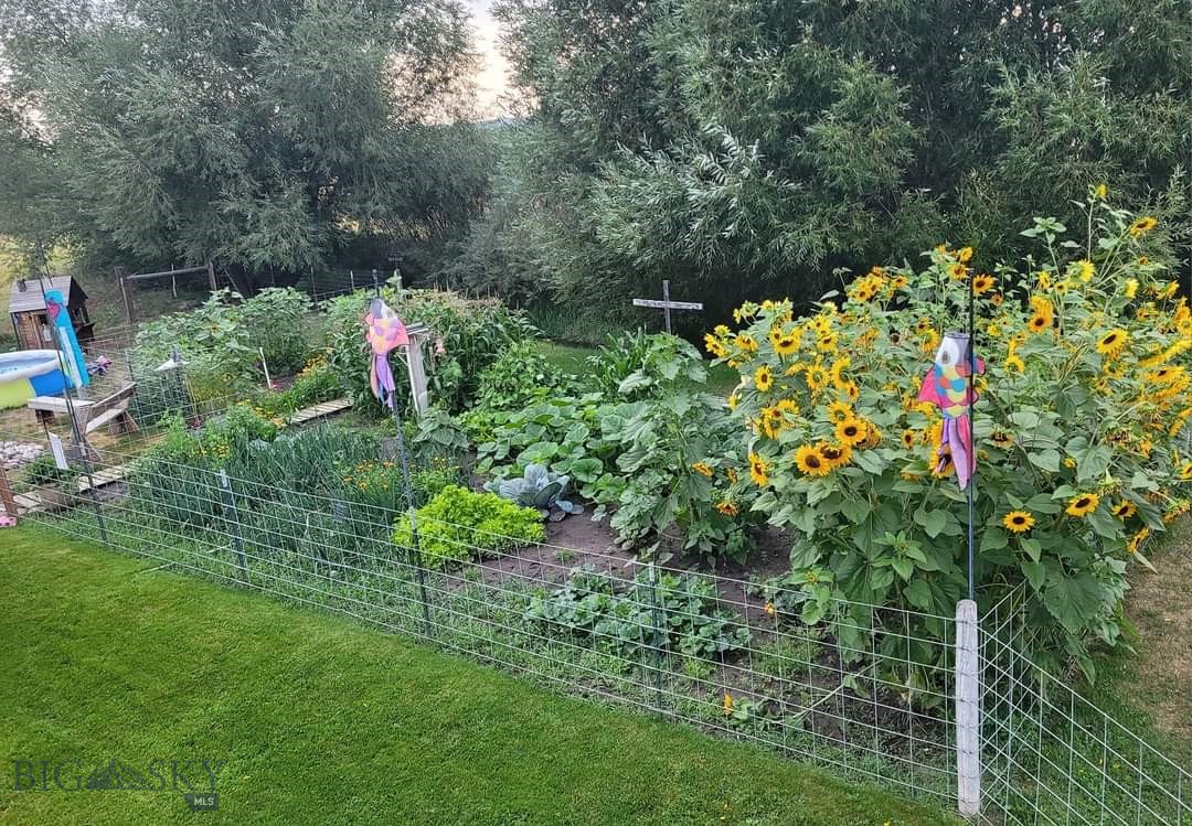 Manhattan, Montana 59741, United States, 4 Bedrooms Bedrooms, ,2 BathroomsBathrooms,Residential,Contingent,42354