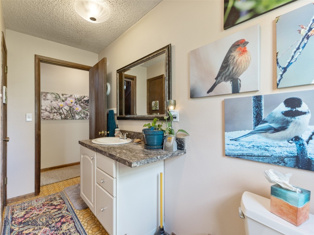 Manhattan, Montana 59741, United States, 4 Bedrooms Bedrooms, ,2 BathroomsBathrooms,Residential,Contingent,42354