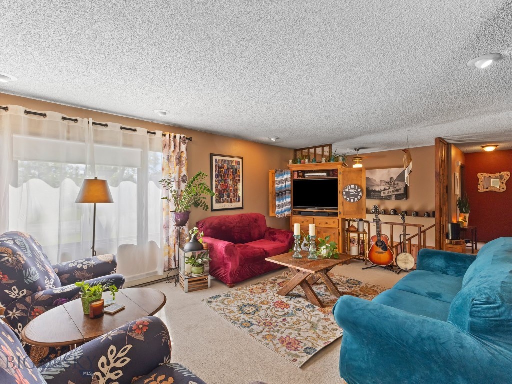 Manhattan, Montana 59741, United States, 4 Bedrooms Bedrooms, ,2 BathroomsBathrooms,Residential,Contingent,42354