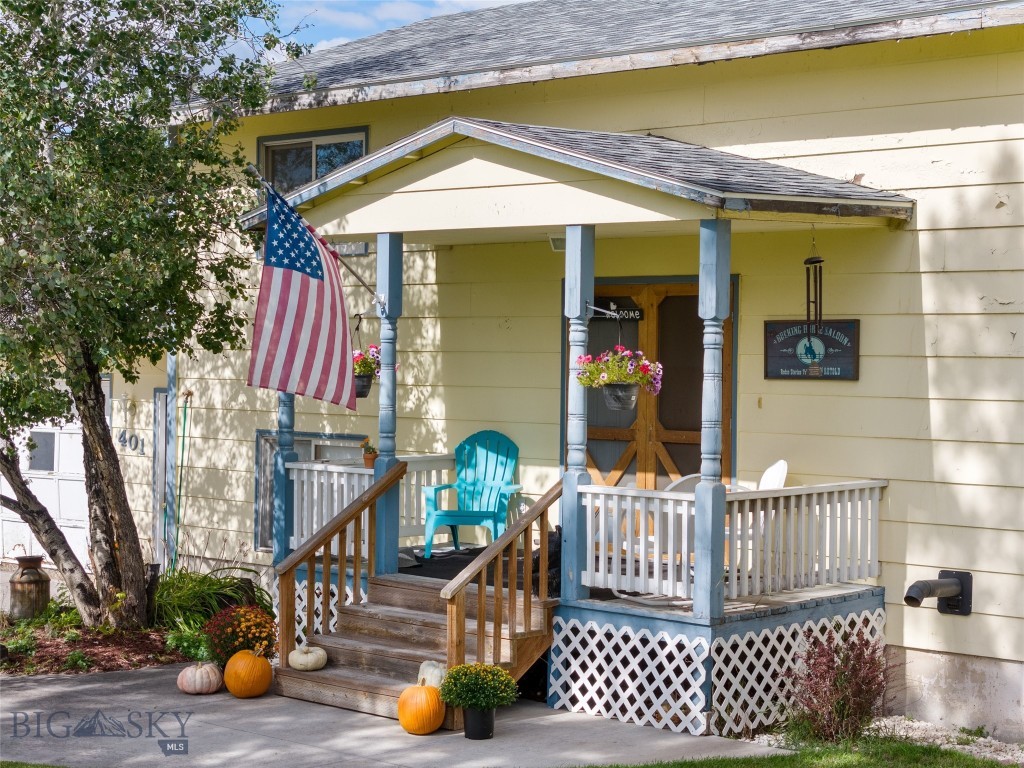 Manhattan, Montana 59741, United States, 4 Bedrooms Bedrooms, ,2 BathroomsBathrooms,Residential,Contingent,42354