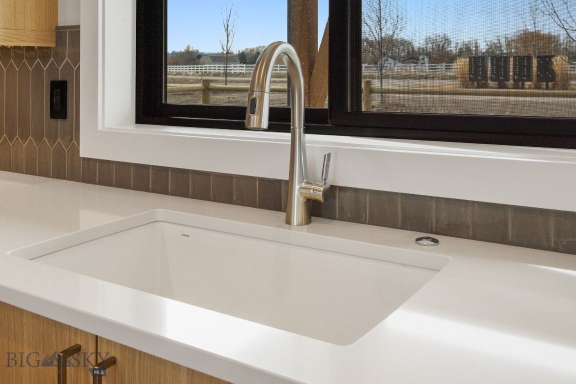 Creekside Meadows - Residential