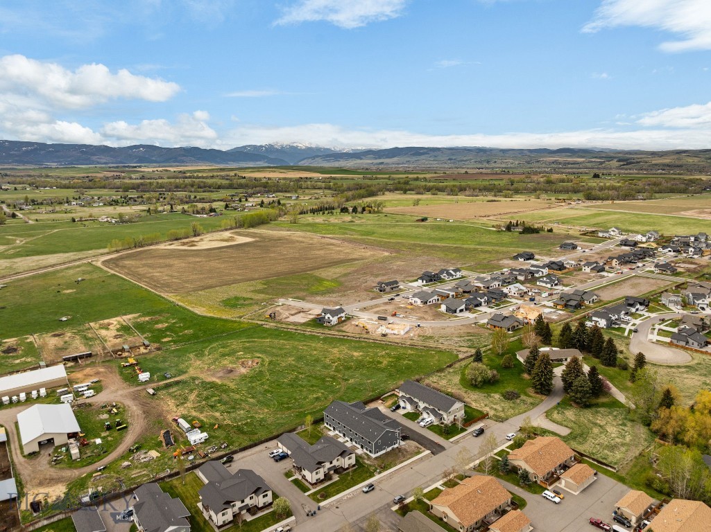 Falcon Hollow - Residential