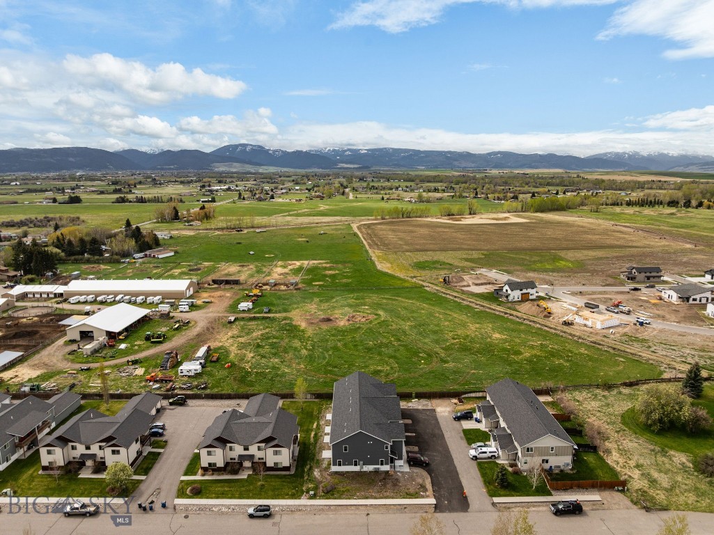 Falcon Hollow - Residential