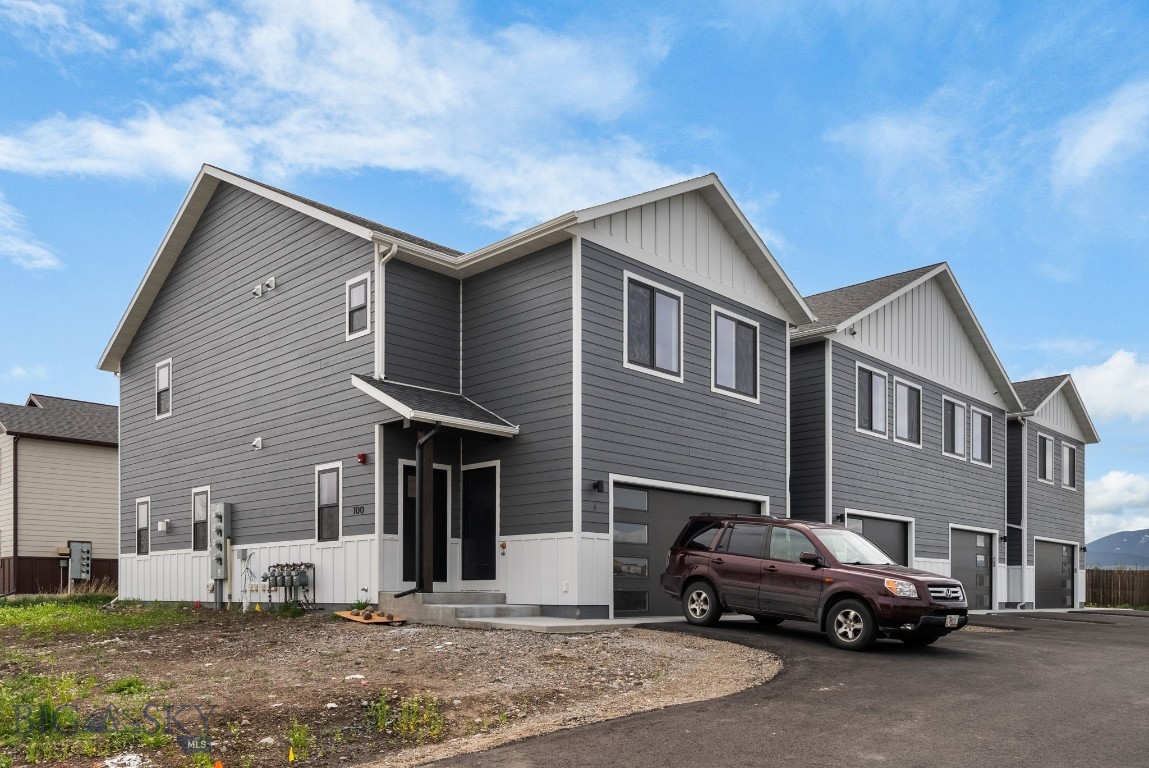Falcon Hollow - Residential
